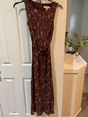 Casual Corner Maroon Floral Maxi Dress with Tie Waist